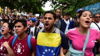 多國民眾譴責美國要求釋放馬杜羅