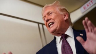 特朗普谈伊朗局势：应对措施“包括非常强硬的选项”