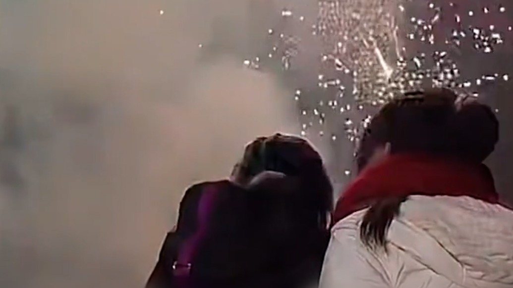 求助杀猪引数千人到场女孩抖音已涨至百万粉丝，多部门回应