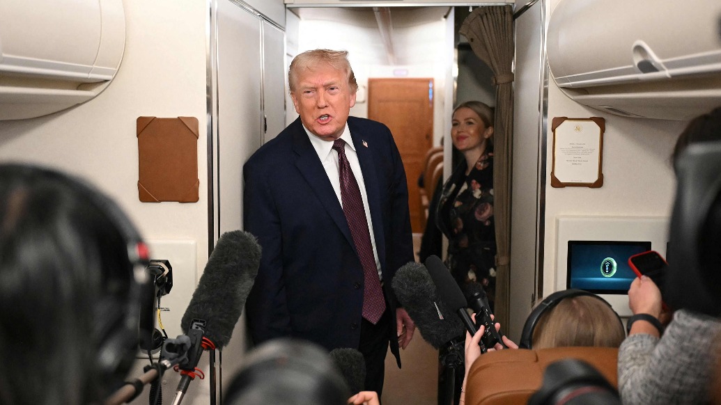 特朗普谈俄乌一时口快：我们靠战争赚钱……但我是为了救人