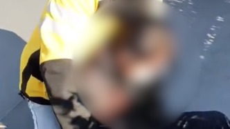 生死瞬間，外賣小哥們一把拽回輕生女子