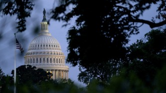 克林頓夫婦拒絕就愛潑斯坦案調(diào)查作證