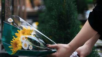 工人日报刊文谈严禁医疗机构外包太平间：让医疗的归医疗，殡葬的归殡葬