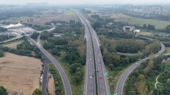 成都繞城高速力爭(zhēng)在春節(jié)前全線動(dòng)態(tài)開放應(yīng)急車道，多地去年已試行