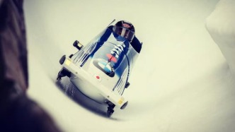 離譜！協(xié)會鬧烏龍看漏規(guī)則，日本雪車隊無緣冬奧，選手痛哭