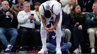 “濃眉”戴維斯親自辟謠，獨行俠又能期待三狀元聯(lián)手了嗎