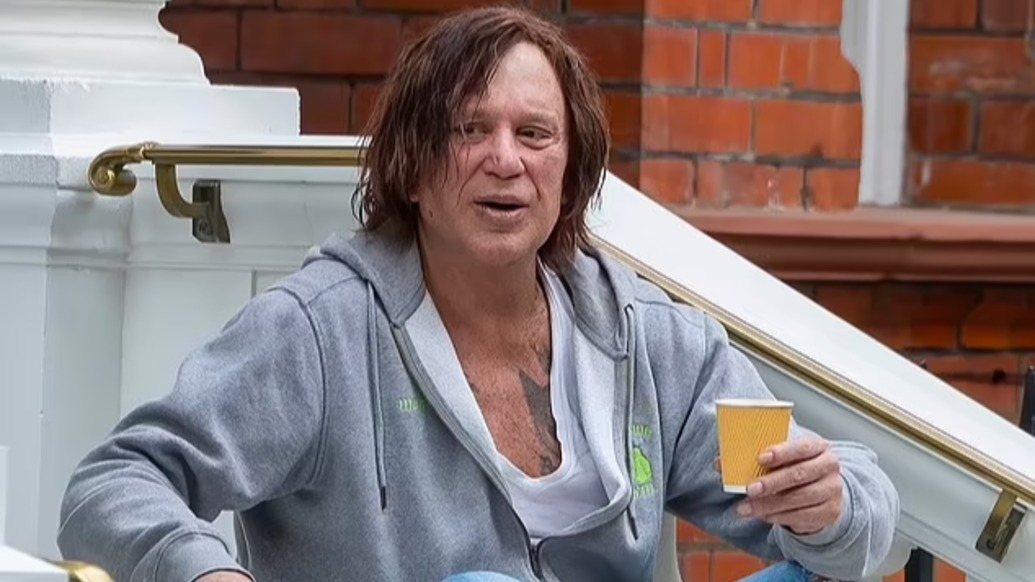 米基·洛克因拖欠房租登上眾籌網(wǎng)站，但他表示不需要捐款