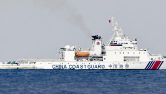 中国海警舰艇编队1月14日在我钓鱼岛领海巡航