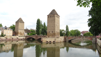 法国斯特拉斯堡：在欧盟权力与童话古城之间