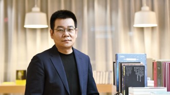 中国文法与世界故事：徐则臣的文学“域外”与写作之锚