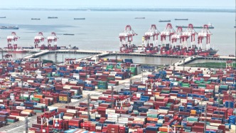 2025年上海实现外贸进出口4.51万亿元，创历史新高