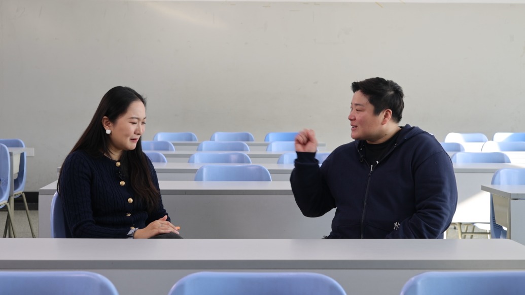 巩立姣的膝盖一动“嘎嘣”一声：去年全运会前第一次感觉到体力下降