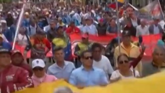 委内瑞拉工人游行，声援马杜罗