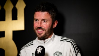 竞彩湃｜蓝军主场力拼“小蜜蜂”，卡里克首秀迎来曼市德比