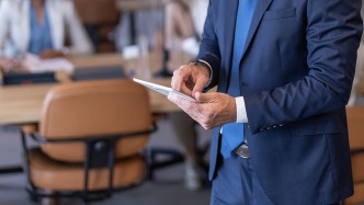 AI时代破卷指南：柏思安的“偷懒”领导力有多香？