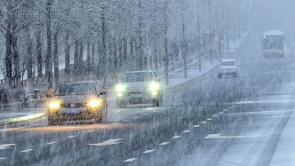 河南多地发布极端暴雪天气停课紧急通知