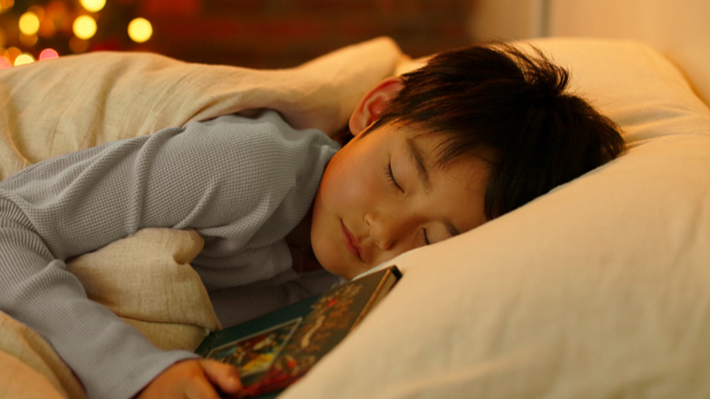 让学生娃多睡一会儿：江苏多地中小学延迟到校、取消早读