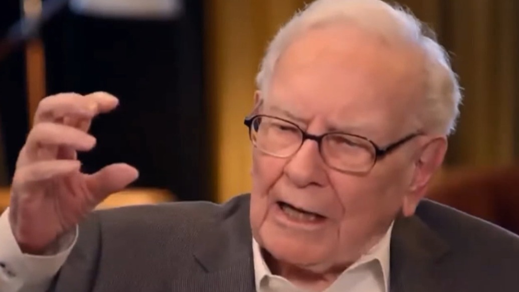巴菲特再談為何手持?jǐn)?shù)千億美元現(xiàn)金:現(xiàn)在股市實(shí)在沒啥好買的,現(xiàn)金就像氧氣