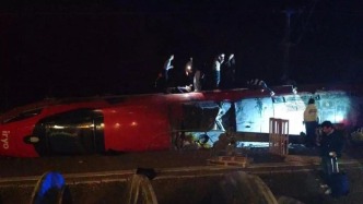 西班牙兩列高鐵脫軌致5死多傷