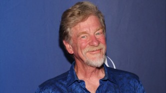 美媒：美國動畫電影導(dǎo)演羅杰·艾勒斯去世，曾執(zhí)導(dǎo)《獅子王》等作品