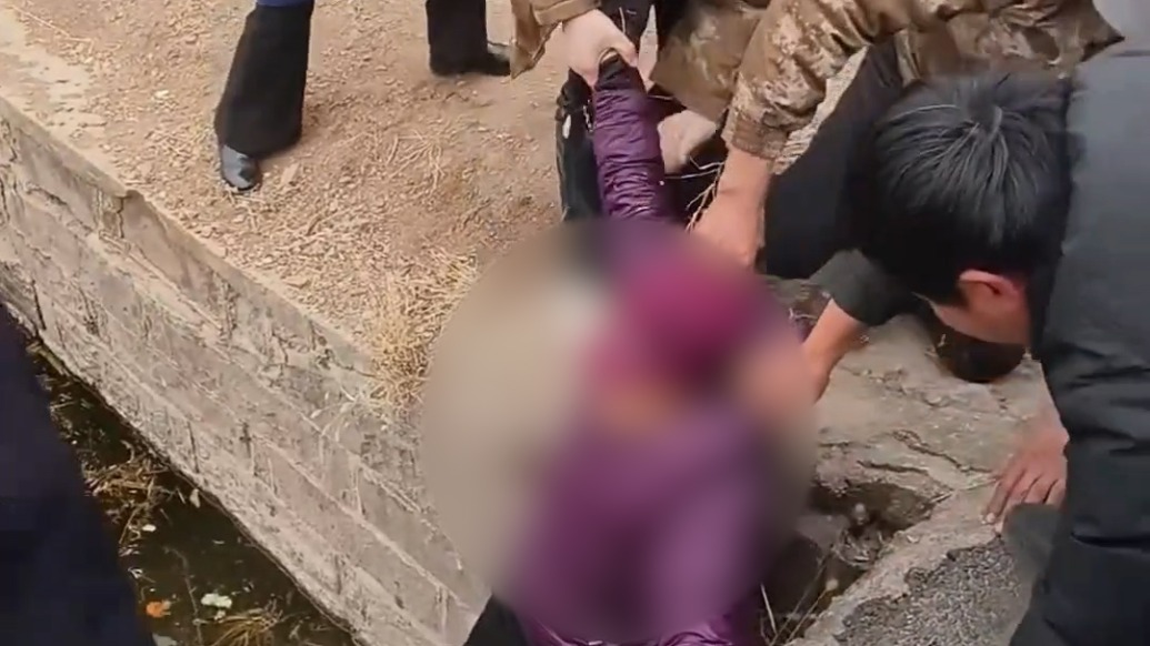 “救人義不容辭”，退伍軍人伸手拉起落水老人