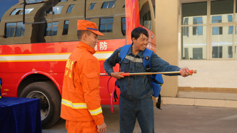四川凉山消防：将林草防火知识送到家门口，筑牢安全屏障