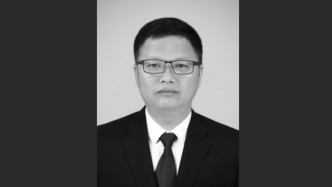 浙江丽水学院附中党总支书记应之宁凌晨因公牺牲，年仅52岁