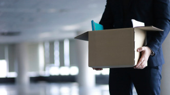 拒绝年会表演被开除，媒体：员工不服从还是领导太蛮横