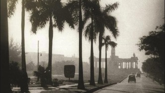 韩笑鹏｜镜中之城与记忆的地质层：古巴裔美国人的精神史与权力变奏