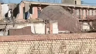 包头爆炸附近村民称墙体现裂缝，伤者家属：父亲全身土灰看不清脸