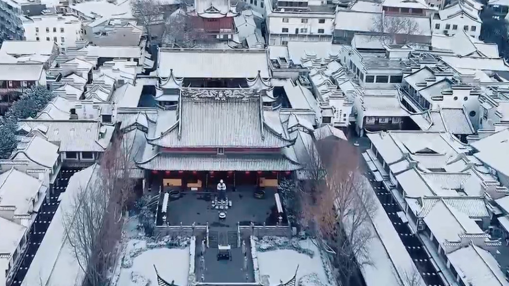 上海、南京、杭州，還有武漢，南方的雪已經(jīng)下到這些大城市了