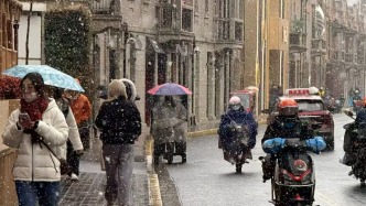 慢直播丨大寒撞上2026首场寒潮！上海下了一场认真的雪