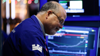 美國(guó)遭遇股債匯“三殺”：揮舞關(guān)稅大棒索要格陵蘭島的金融后果？