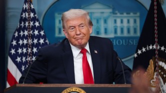 格陵蘭島人不愿加入美國，特朗普避談“奪島”手段：我去談?wù)勊麄兙湍芨吲d