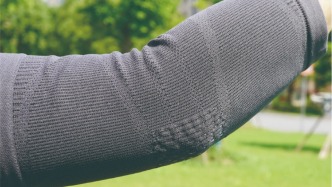 复旦团队顶刊发文：研发出“纤维芯片”，可以像普通纱线一样织进布料