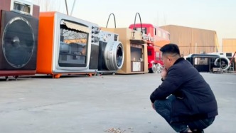 山东人已经把小吃车打造成末日堡垒了