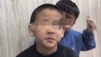 河南安阳通报“女子称14岁侄子疑遭虐待致死”：生父已自首，继母有重大嫌疑已被控制