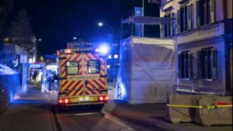 達(dá)沃斯論壇中心區(qū)域觸發(fā)火警，消防人員抵達(dá)現(xiàn)場(chǎng)