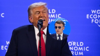 特朗普取笑馬克龍：戴著個漂亮太陽鏡，表現(xiàn)還挺強硬