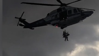 江蘇鹽城：漁民海上突發(fā)疾病，蘇滬兩地聯(lián)手施救