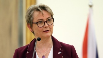 英國外交大臣稱暫不會加入所謂“和平委員會”