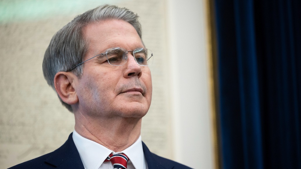 美財長：美國不費一槍一彈就能搞亂伊朗