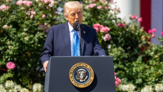 特朗普称普京已接受邀请加入“和平委员会”，普京回应