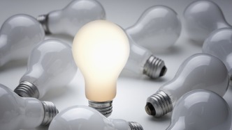 截至2025年底，我國國內(nèi)（不含港澳臺）發(fā)明專利有效量達到532萬件