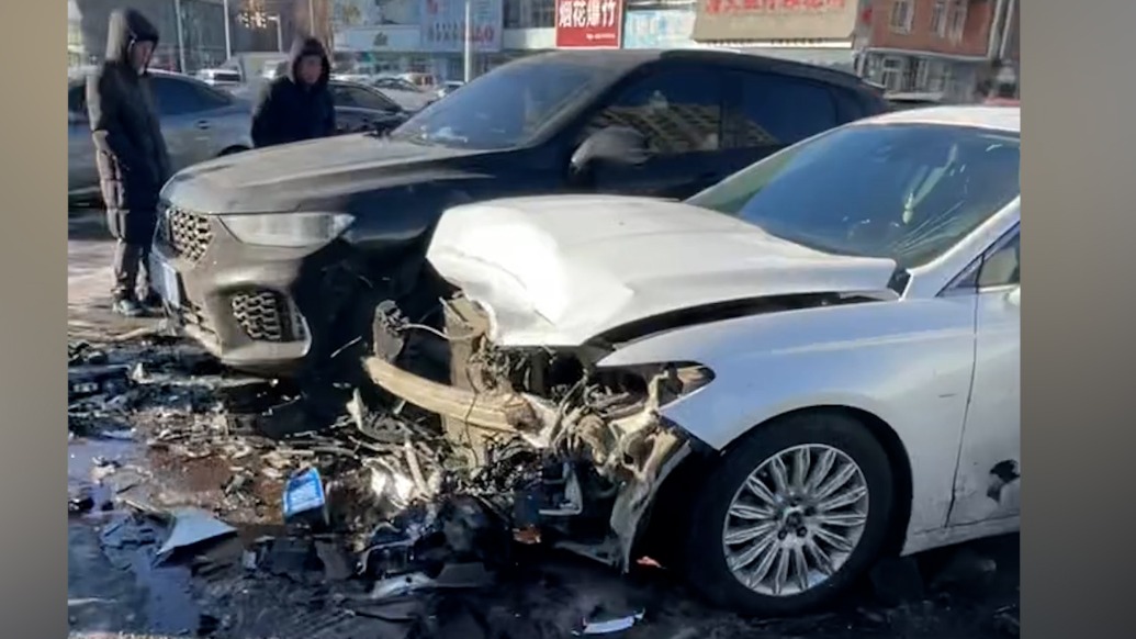 辽宁铁岭交警通报“男子撞坏9车弃车逃逸”：已抓获，排除酒驾毒驾嫌疑