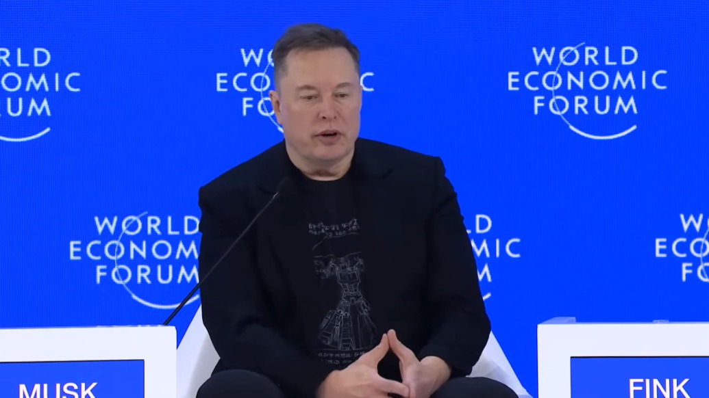 马斯克：人形机器人发展迅速，2027年底人形机器人开卖