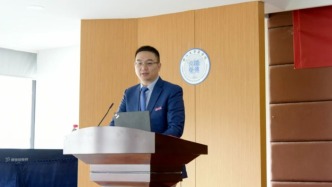 顧臻任浙大校長(zhǎng)助理兼國(guó)際聯(lián)合學(xué)院院長(zhǎng)，卸任浙大藥學(xué)院院長(zhǎng)