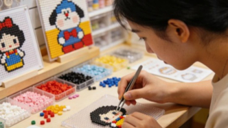 沉迷拼豆的年轻人，让谁赚到了？