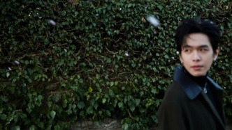 刚开年，他又贡献了一部爆款