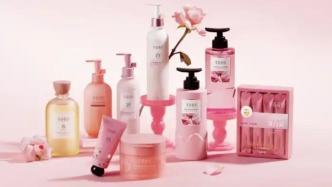 半亩花田母公司花物堂冲刺港股：线上销售占比近八成，去年月均1亿砸营销